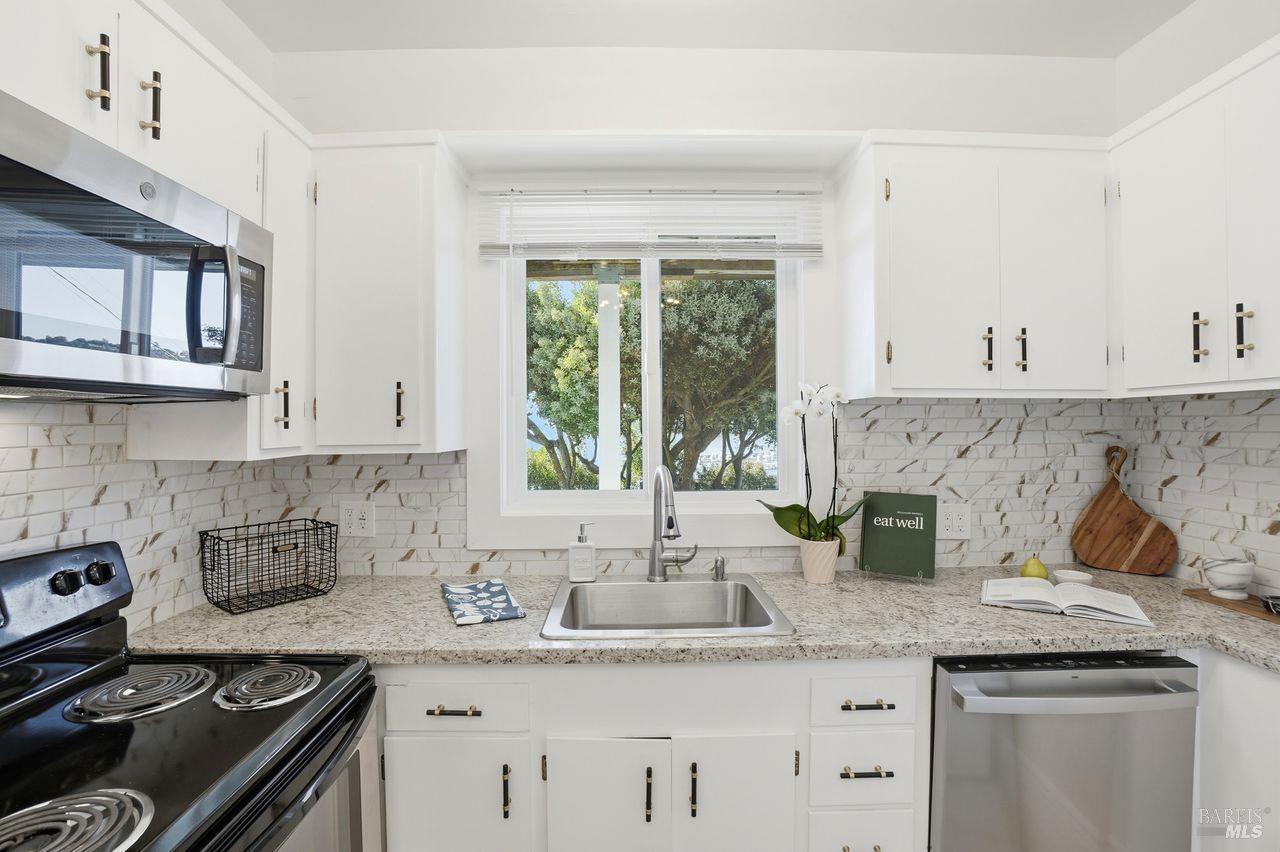 1882 Centro West Street