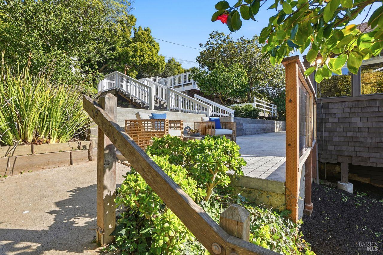 1882 Centro West Street