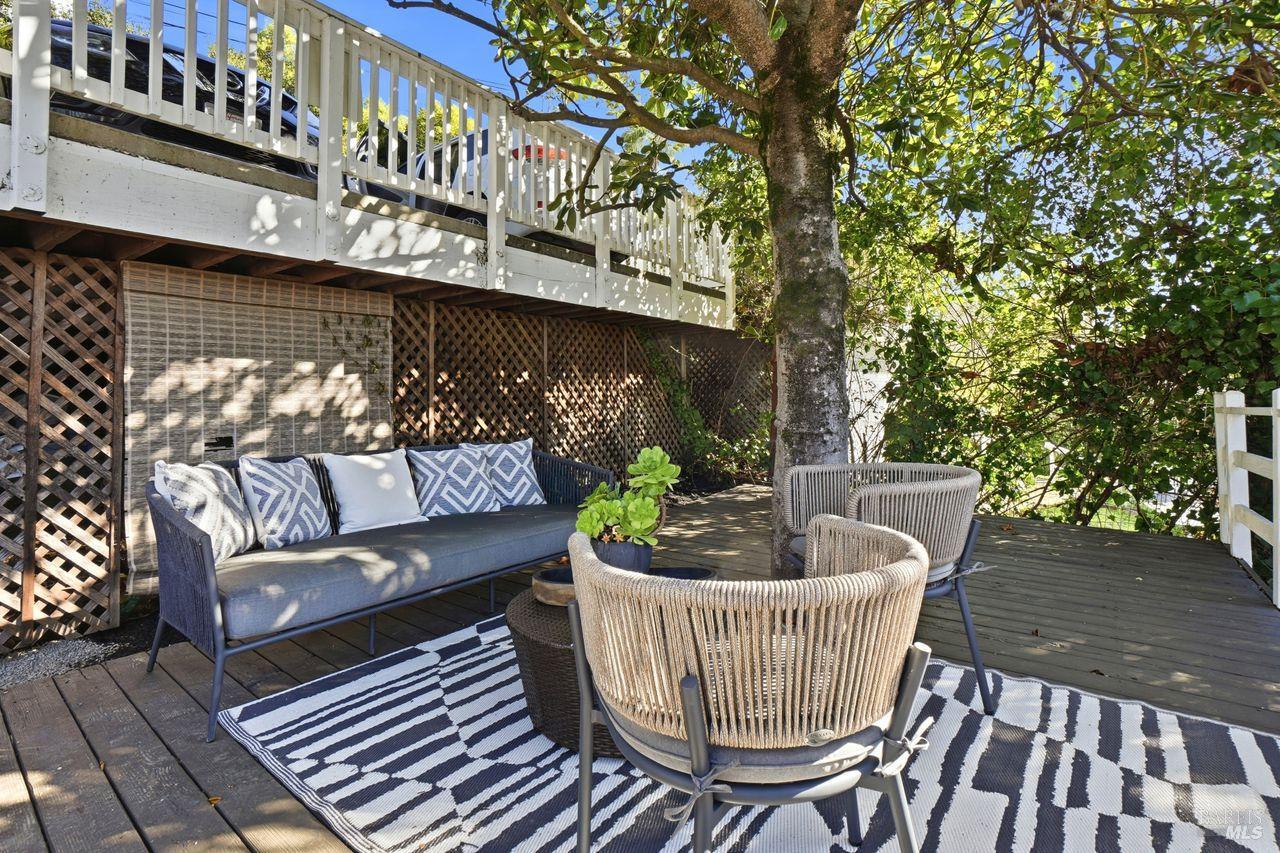 1882 Centro West Street