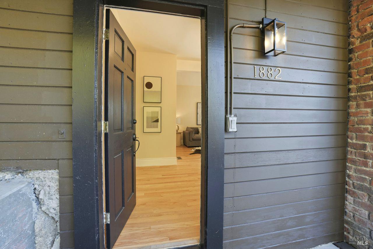 1882 Centro West Street