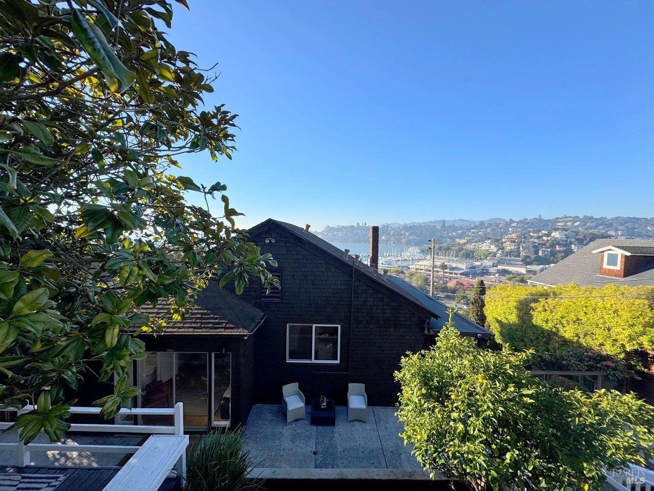 1882 Centro West Street