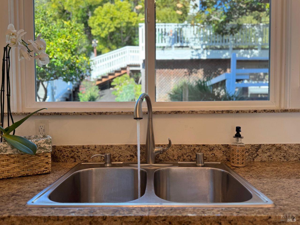 1882 Centro West Street