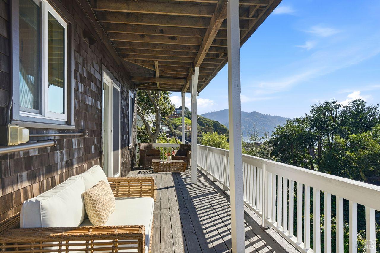 1882 Centro West Street