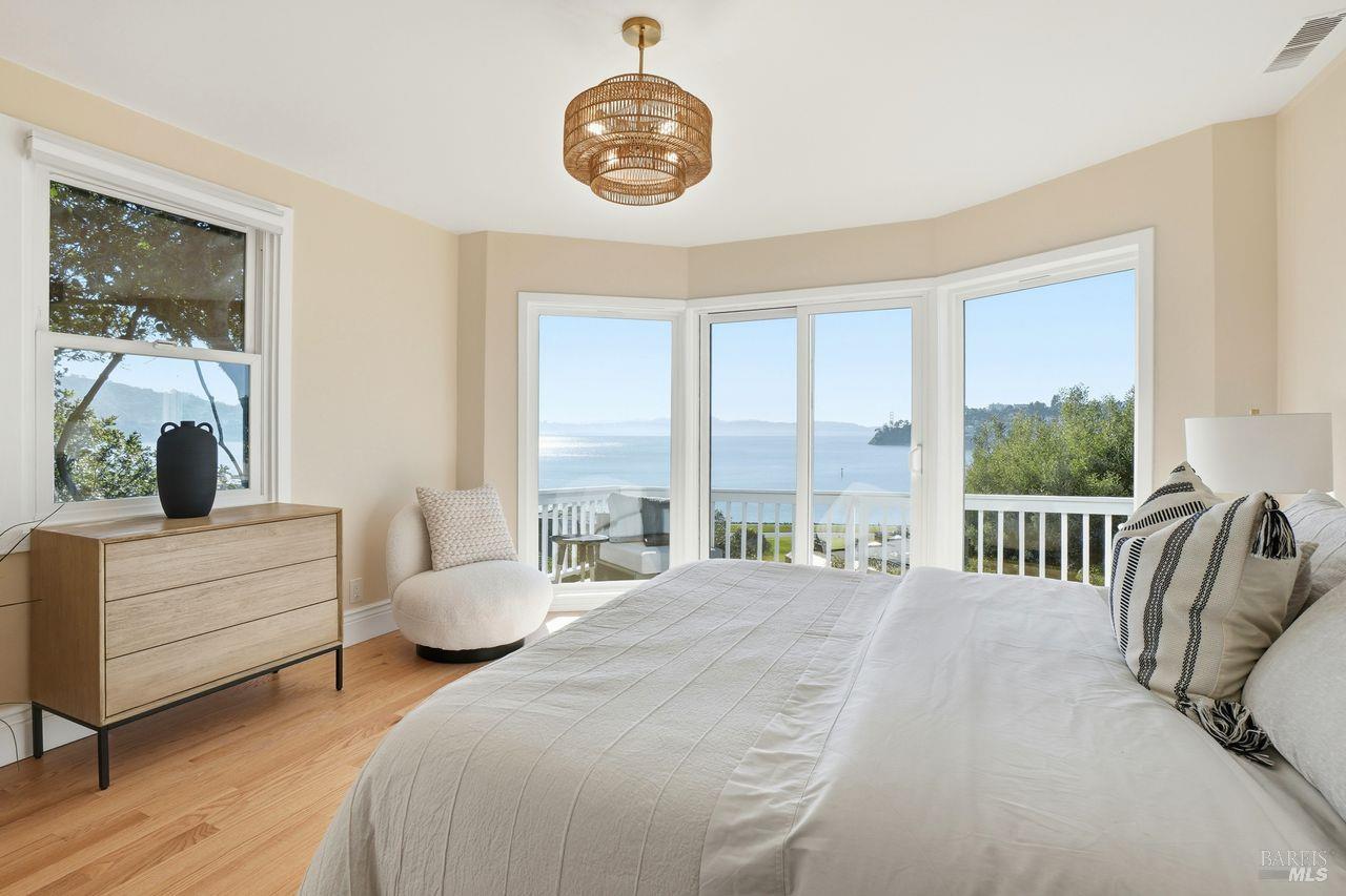 1882 Centro West Street