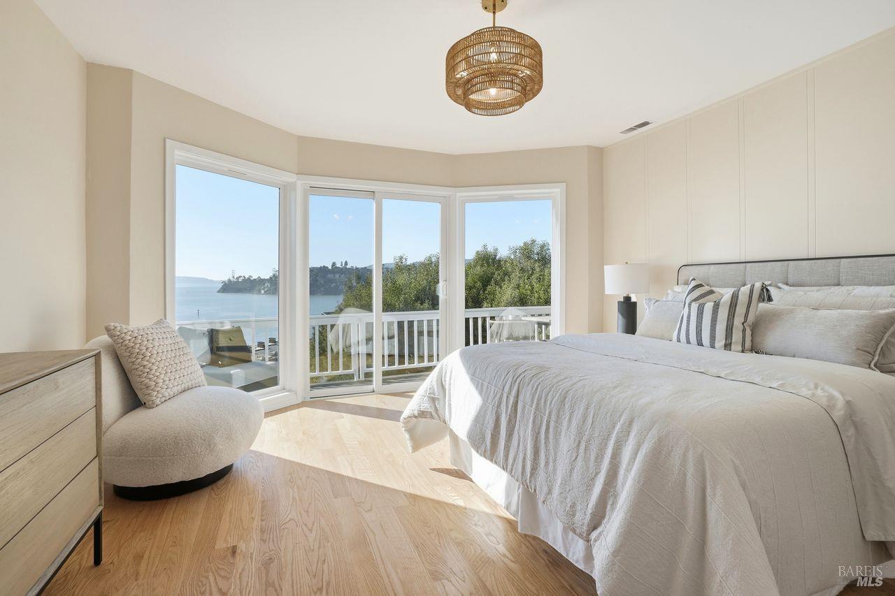 1882 Centro West Street