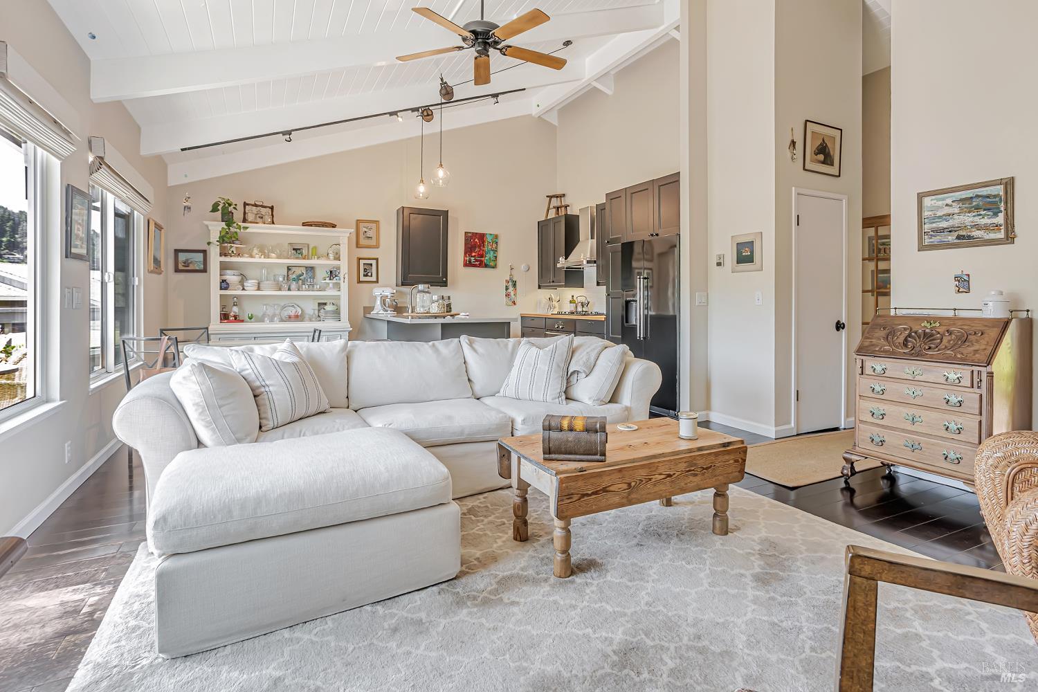 838 Sir Francis Drake Boulevard Unit: #3