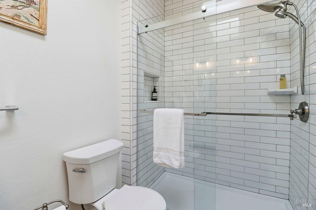 37 Ross Avenue Unit: #5