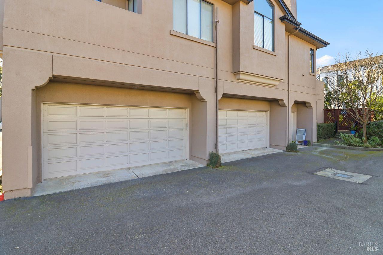 37 Ross Avenue Unit: #5