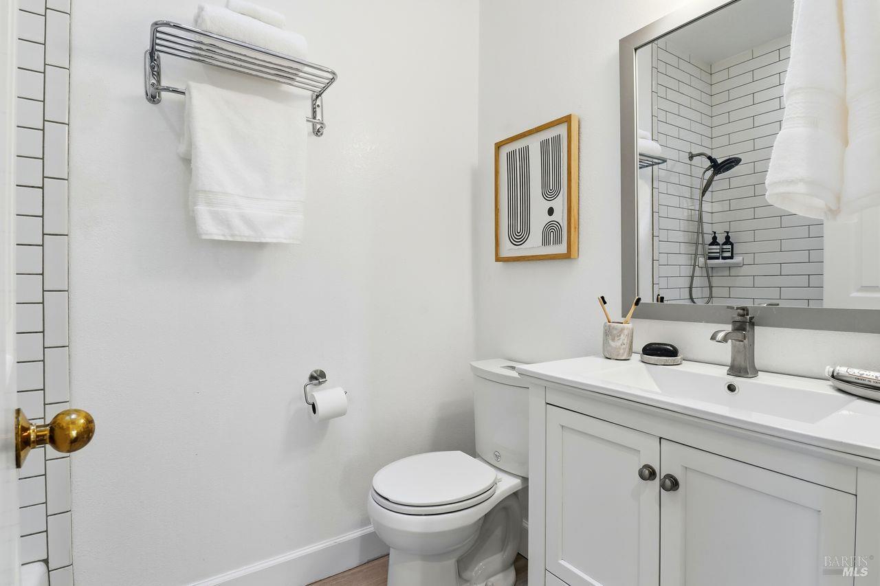 37 Ross Avenue Unit: #5