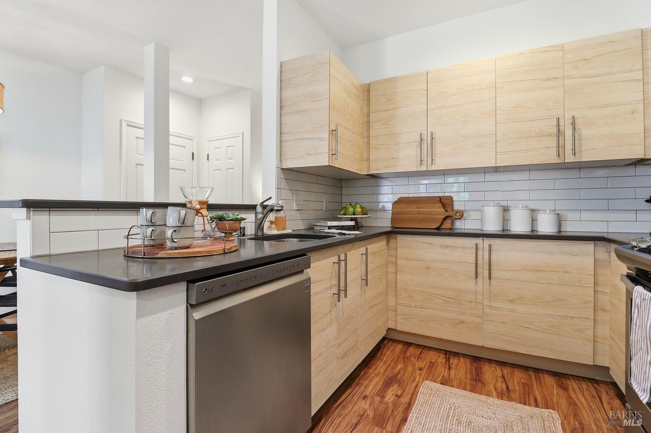 37 Ross Avenue Unit: #5