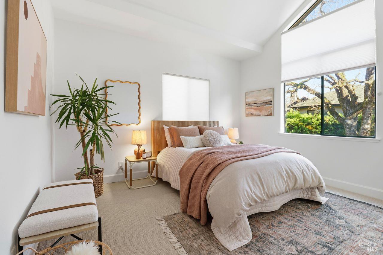 37 Ross Avenue Unit: #5