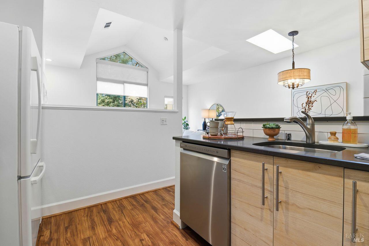 37 Ross Avenue Unit: #5