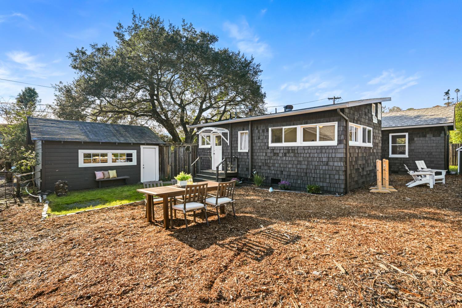 60 Sacramento Avenue