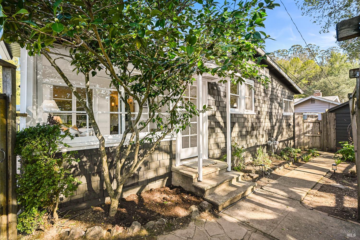 60 Sacramento Avenue