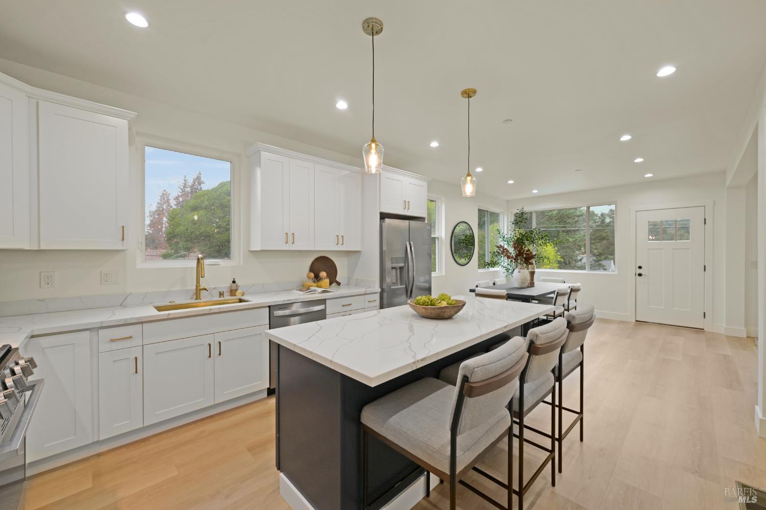 327 Butterfield Road