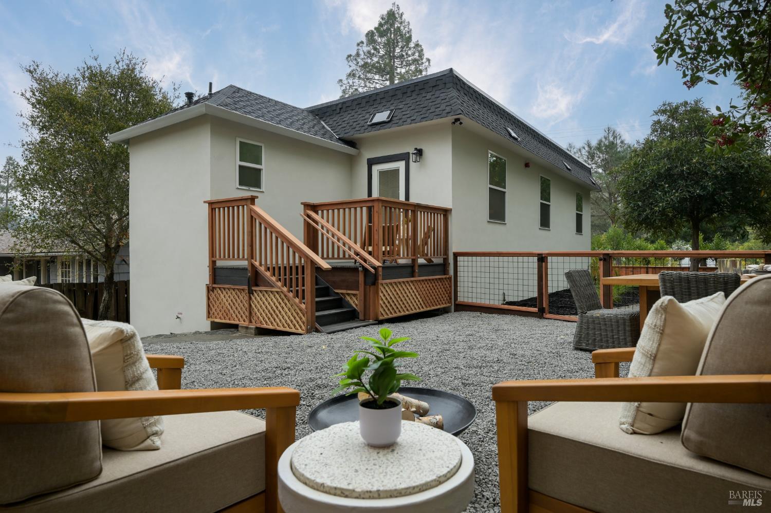 327 Butterfield Road