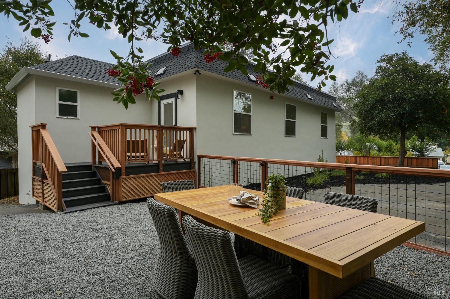 327 Butterfield Road