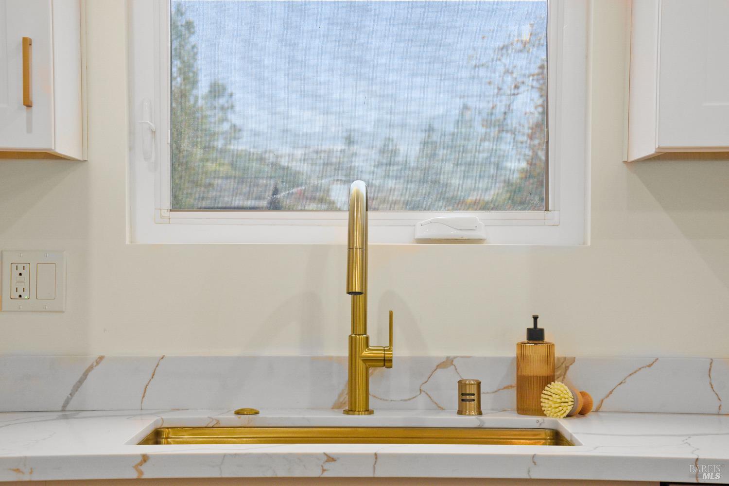 327 Butterfield Road