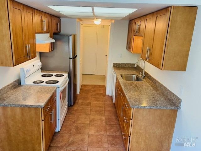1579 Lincoln Avenue Unit: #201