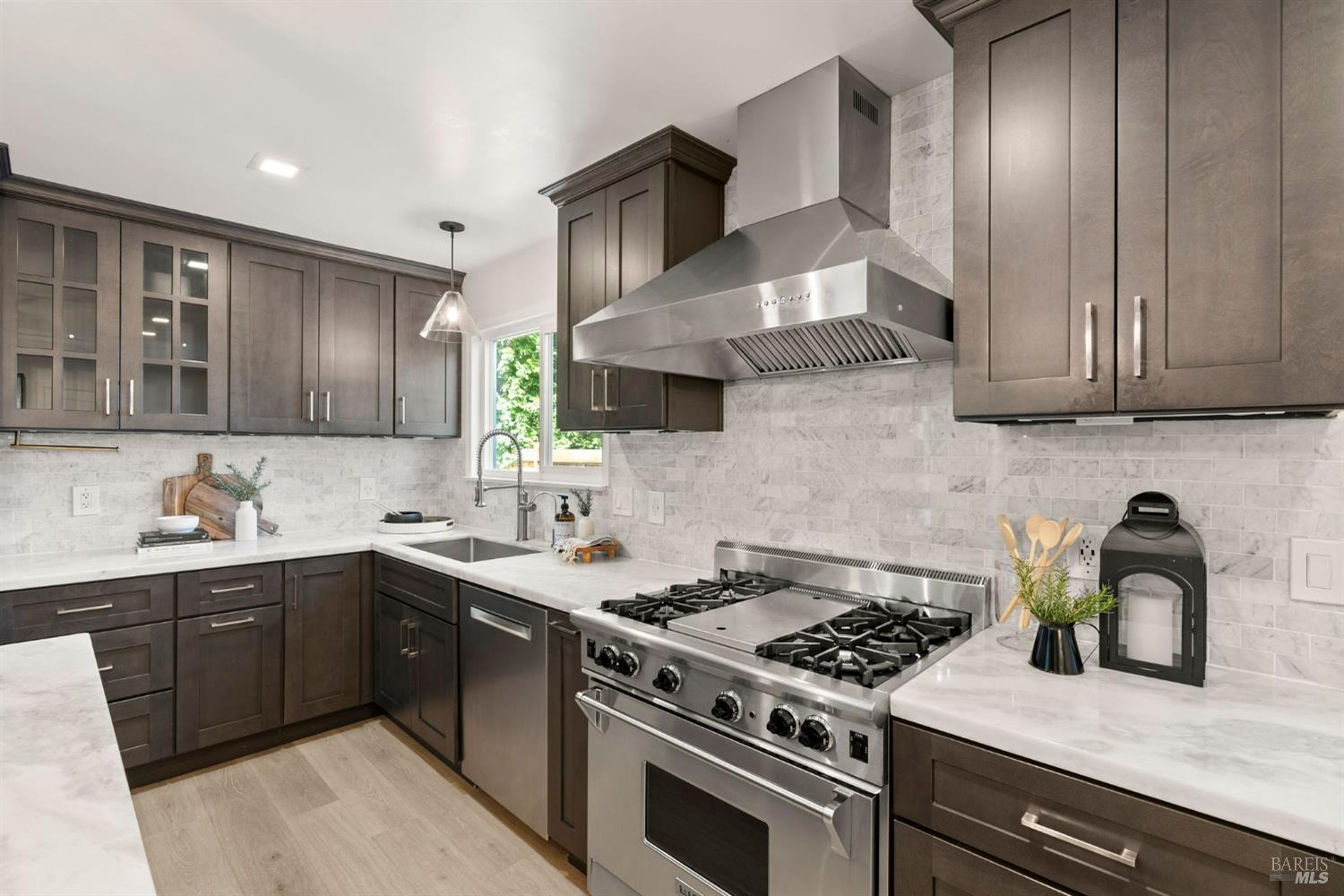 38 Twelveoak Hill Drive