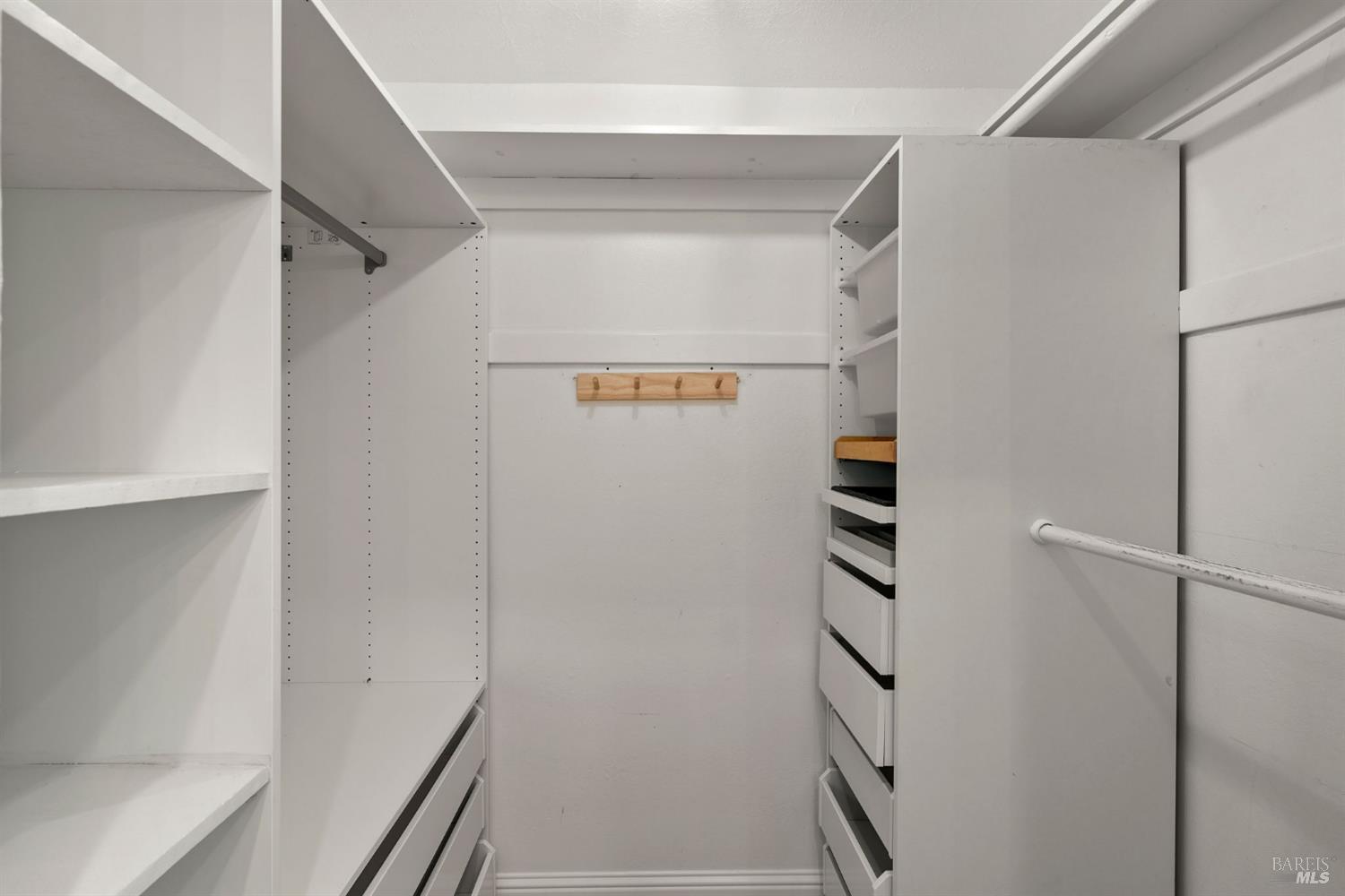 38 Twelveoak Hill Drive