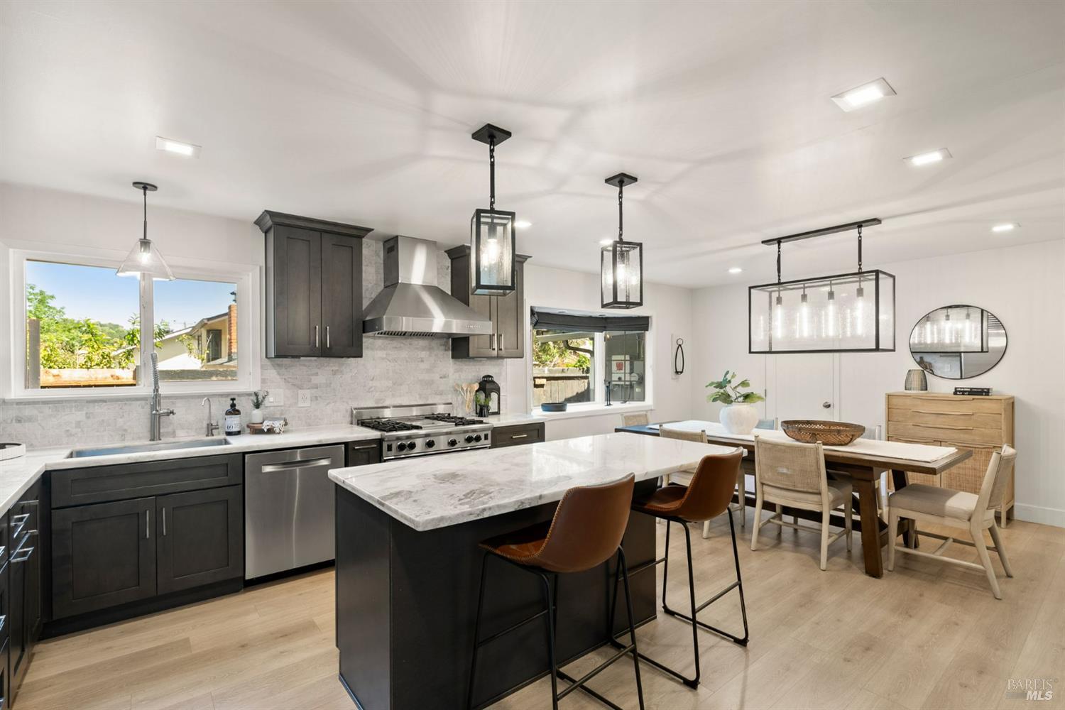 38 Twelveoak Hill Drive