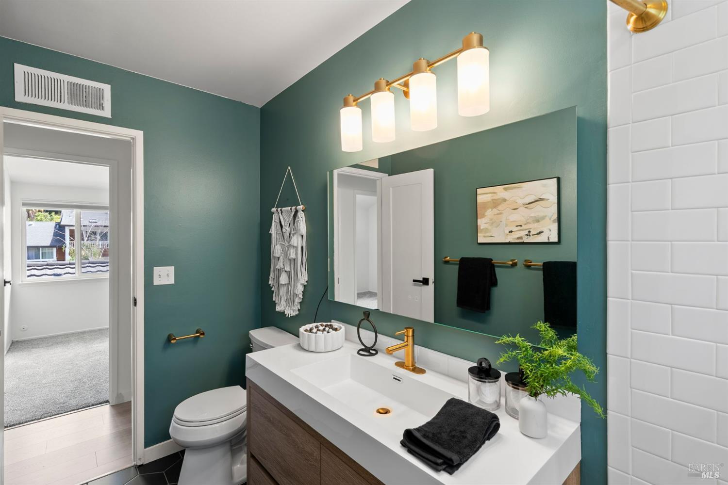 38 Twelveoak Hill Drive