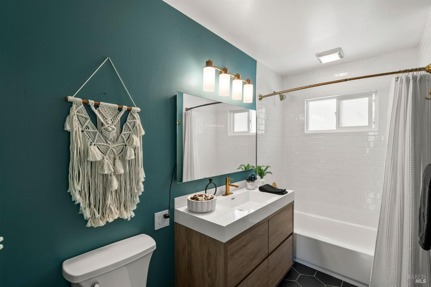 38 Twelveoak Hill Drive