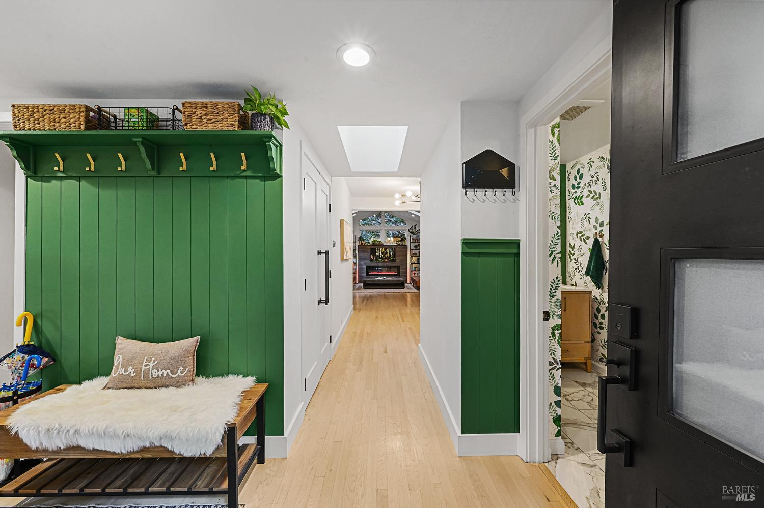 16 Iron Springs Road