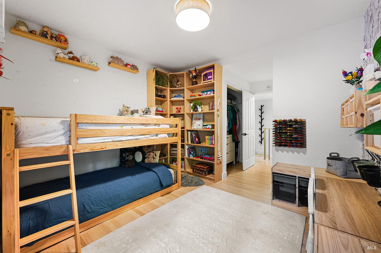 16 Iron Springs Road