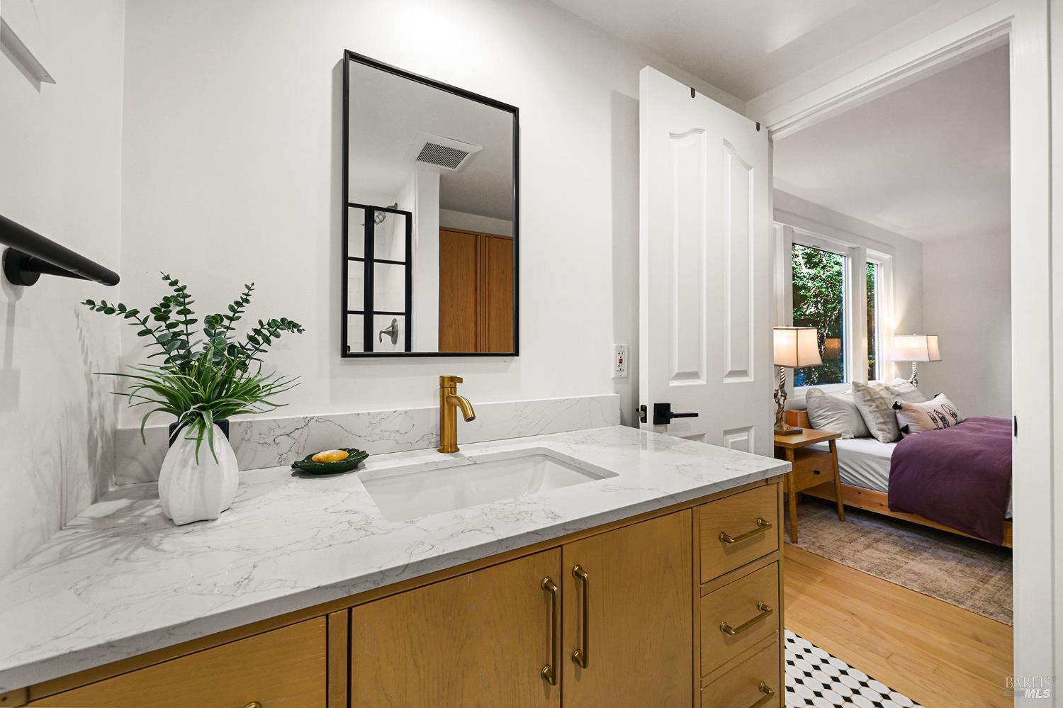 16 Iron Springs Road