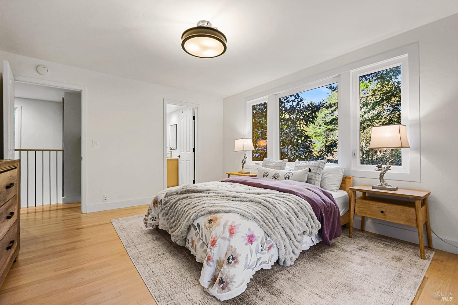 16 Iron Springs Road