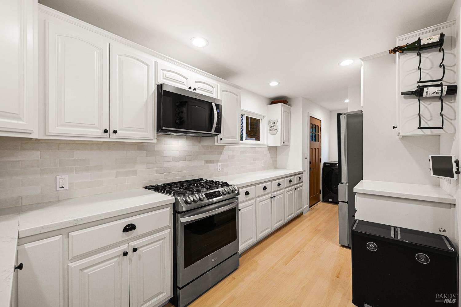 16 Iron Springs Road