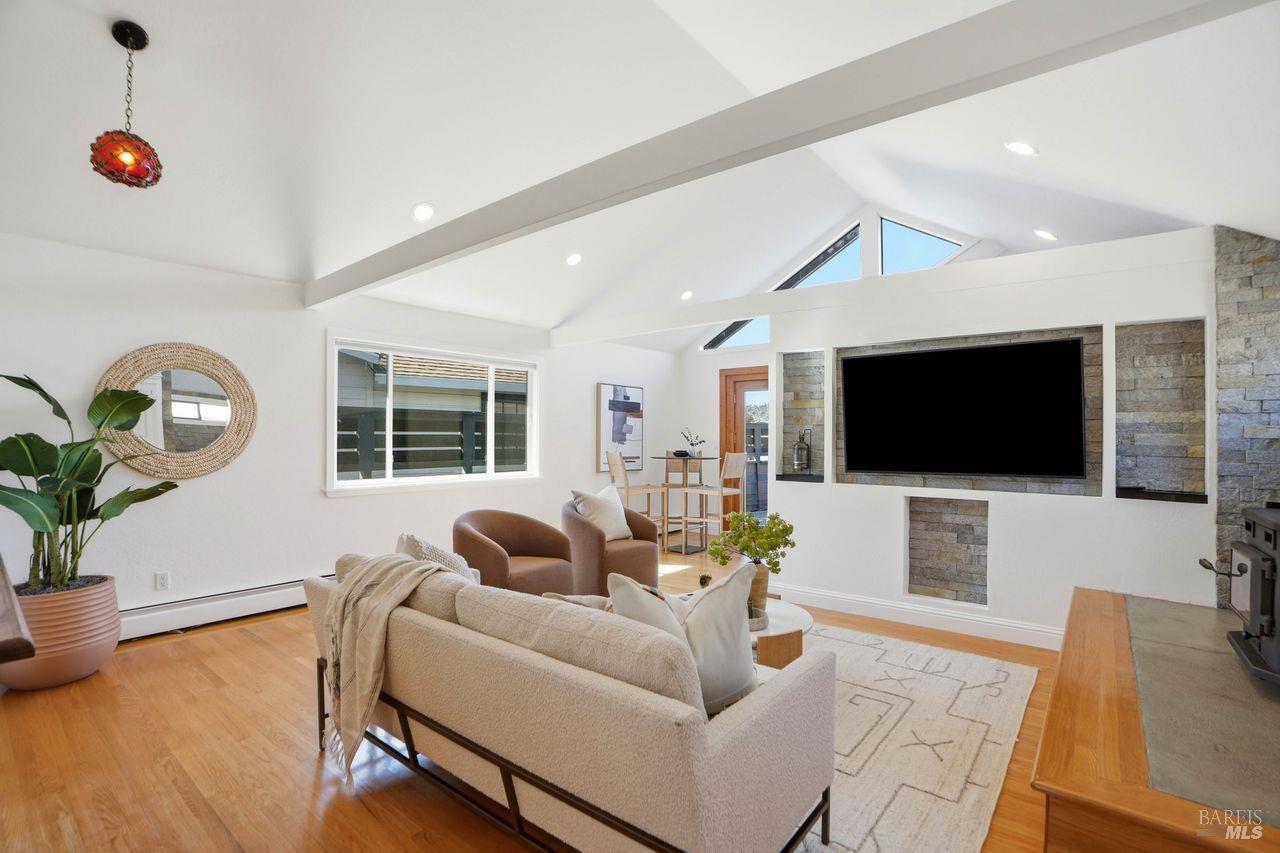 21 Boardwalk One Unit: #1