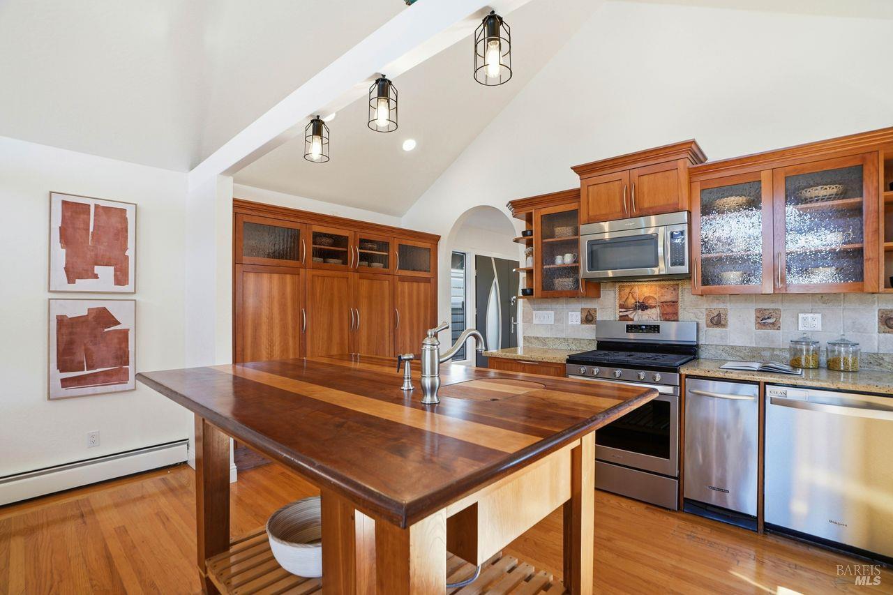 21 Boardwalk One Unit: #1