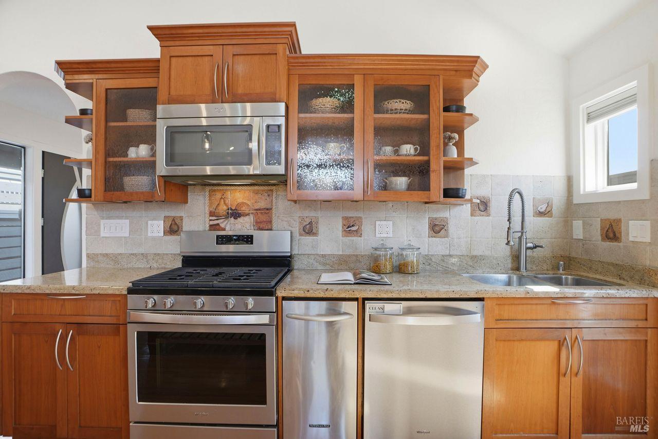 21 Boardwalk One Unit: #1