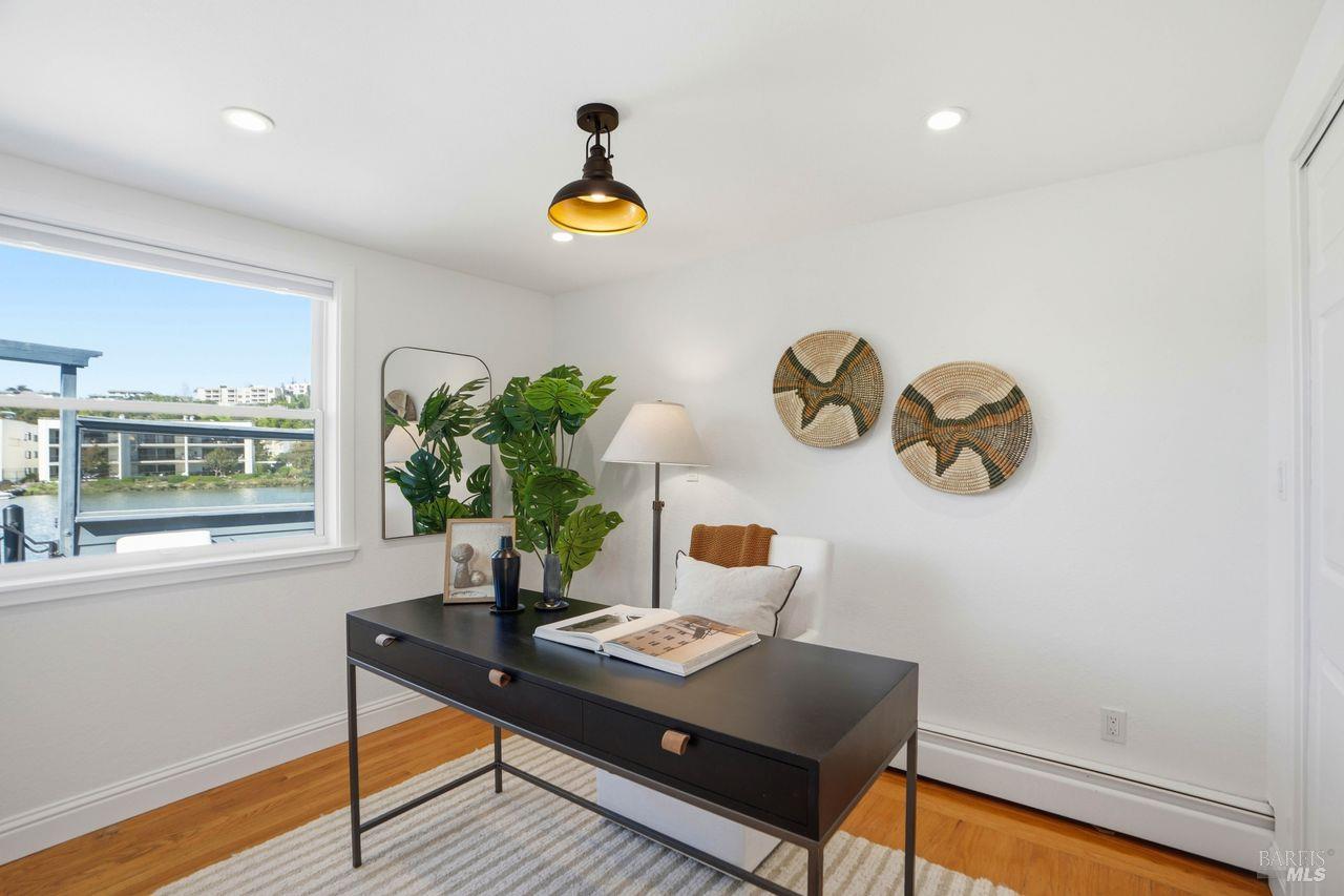 21 Boardwalk One Unit: #1