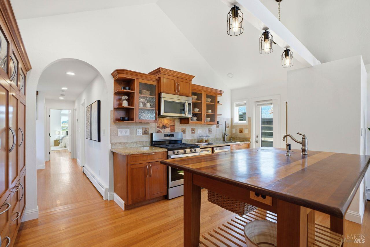 21 Boardwalk One Unit: #1