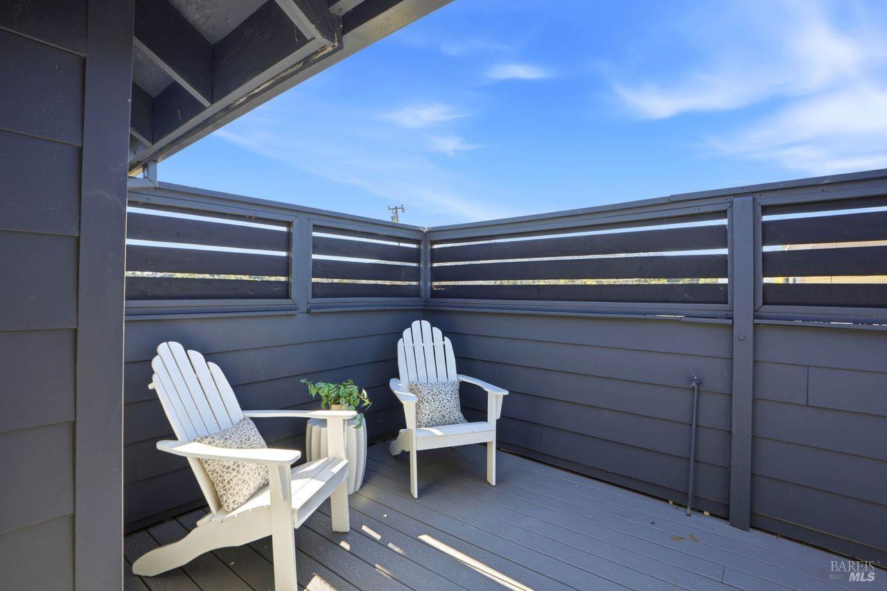 21 Boardwalk One Unit: #1