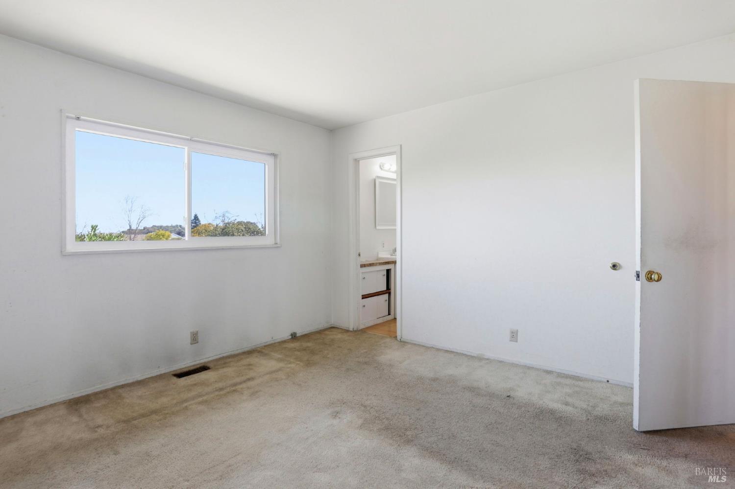 15 Alameda De La Loma