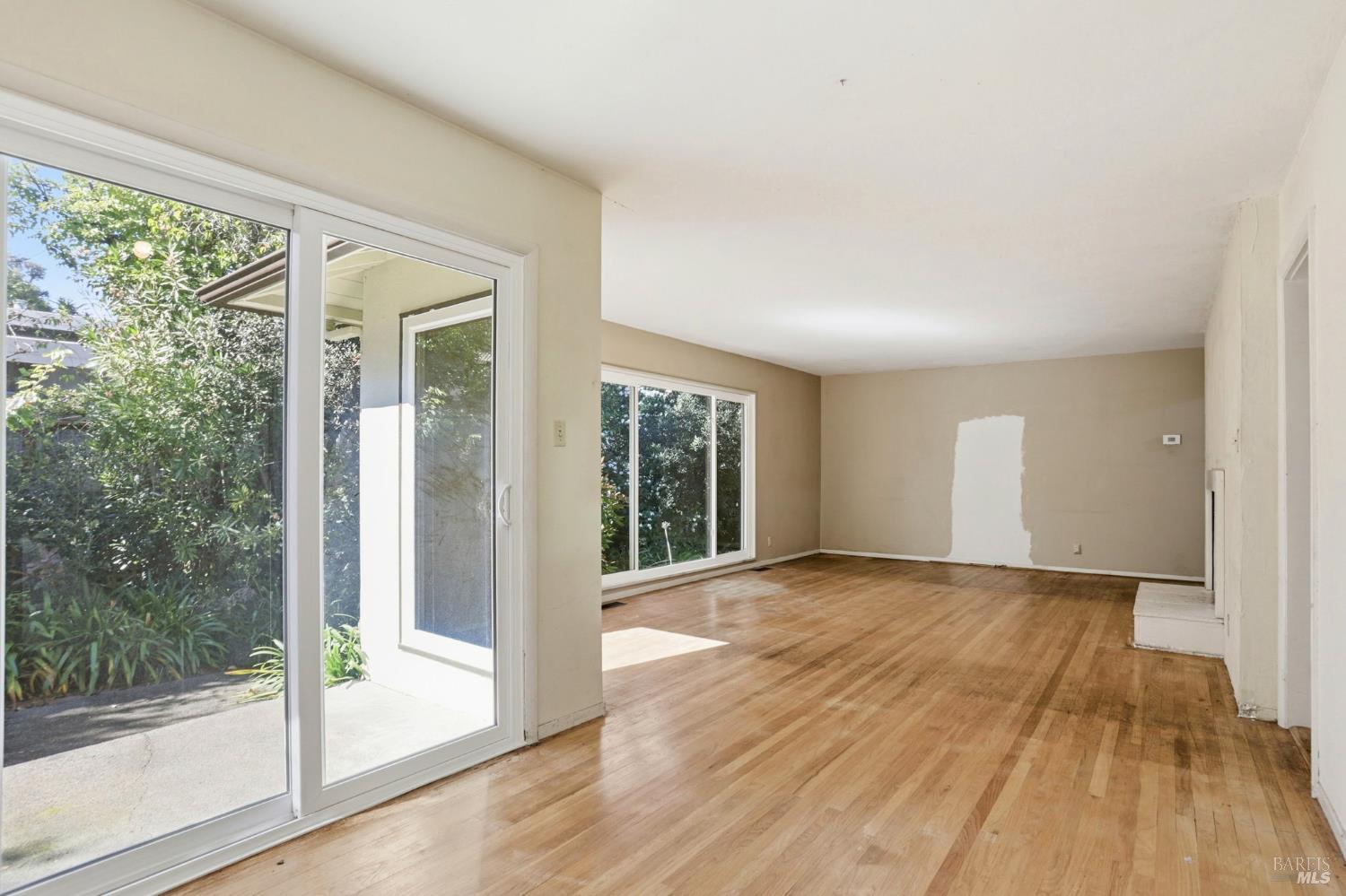 15 Alameda De La Loma