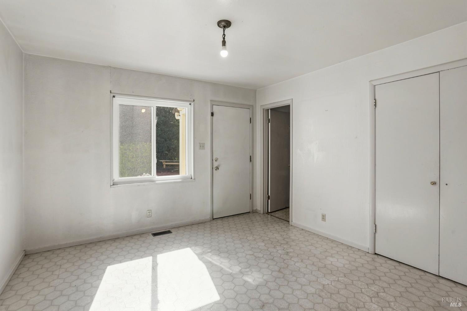 15 Alameda De La Loma