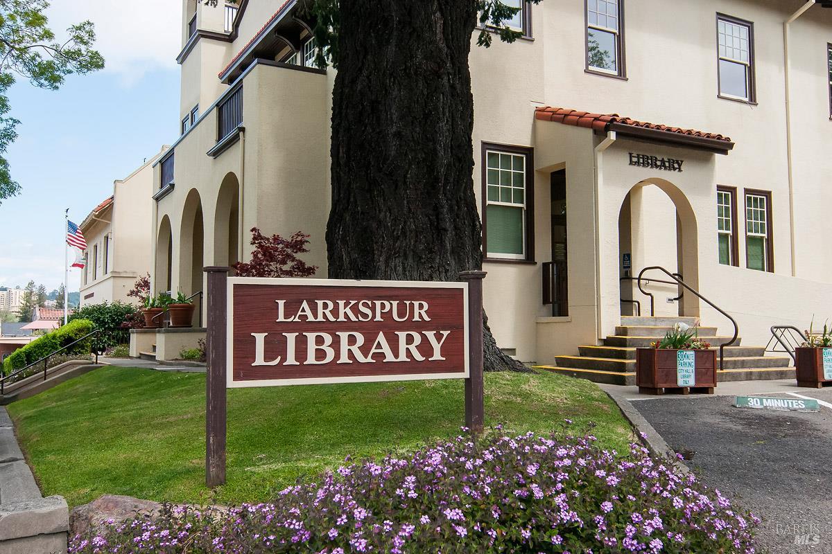186 Larkspur Plaza Drive