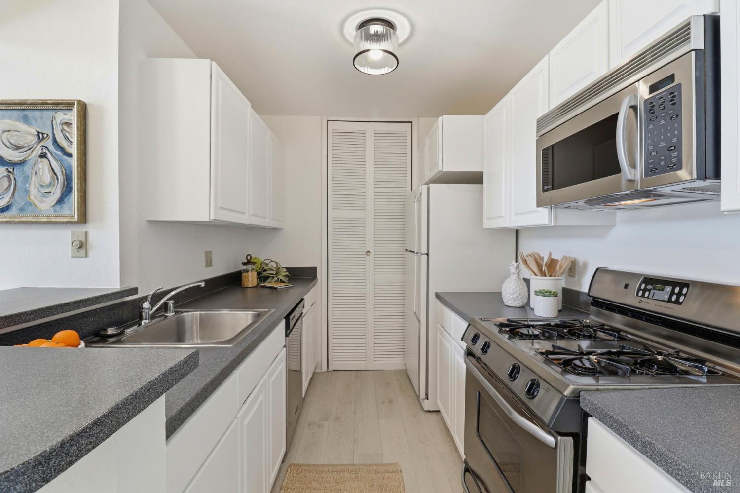 186 Larkspur Plaza Drive