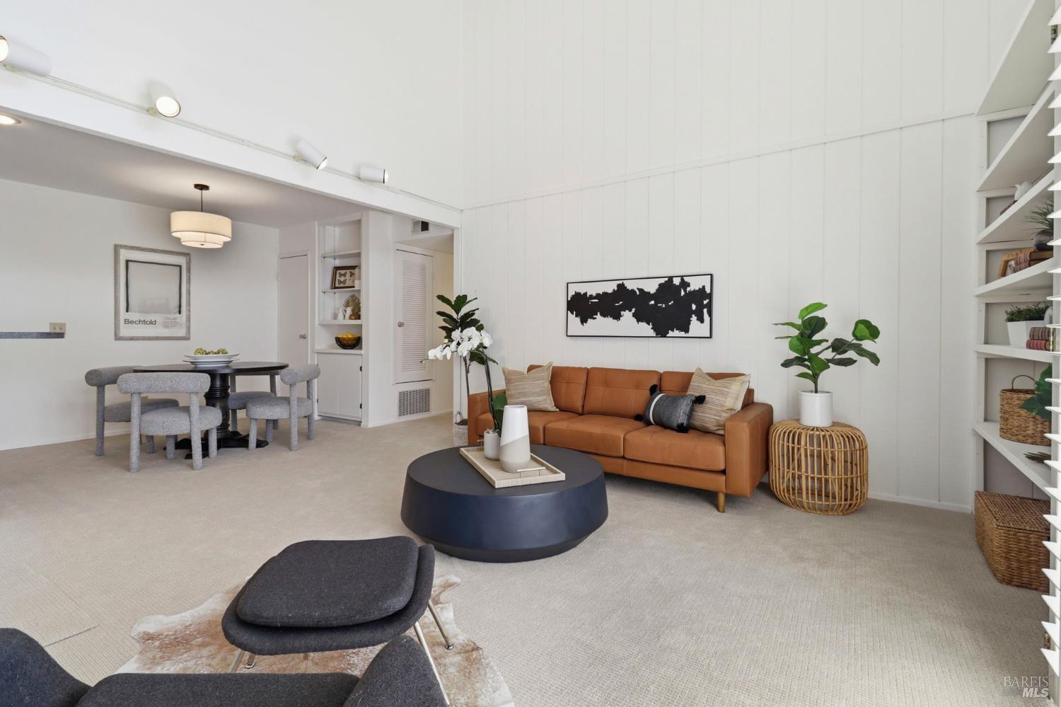 186 Larkspur Plaza Drive