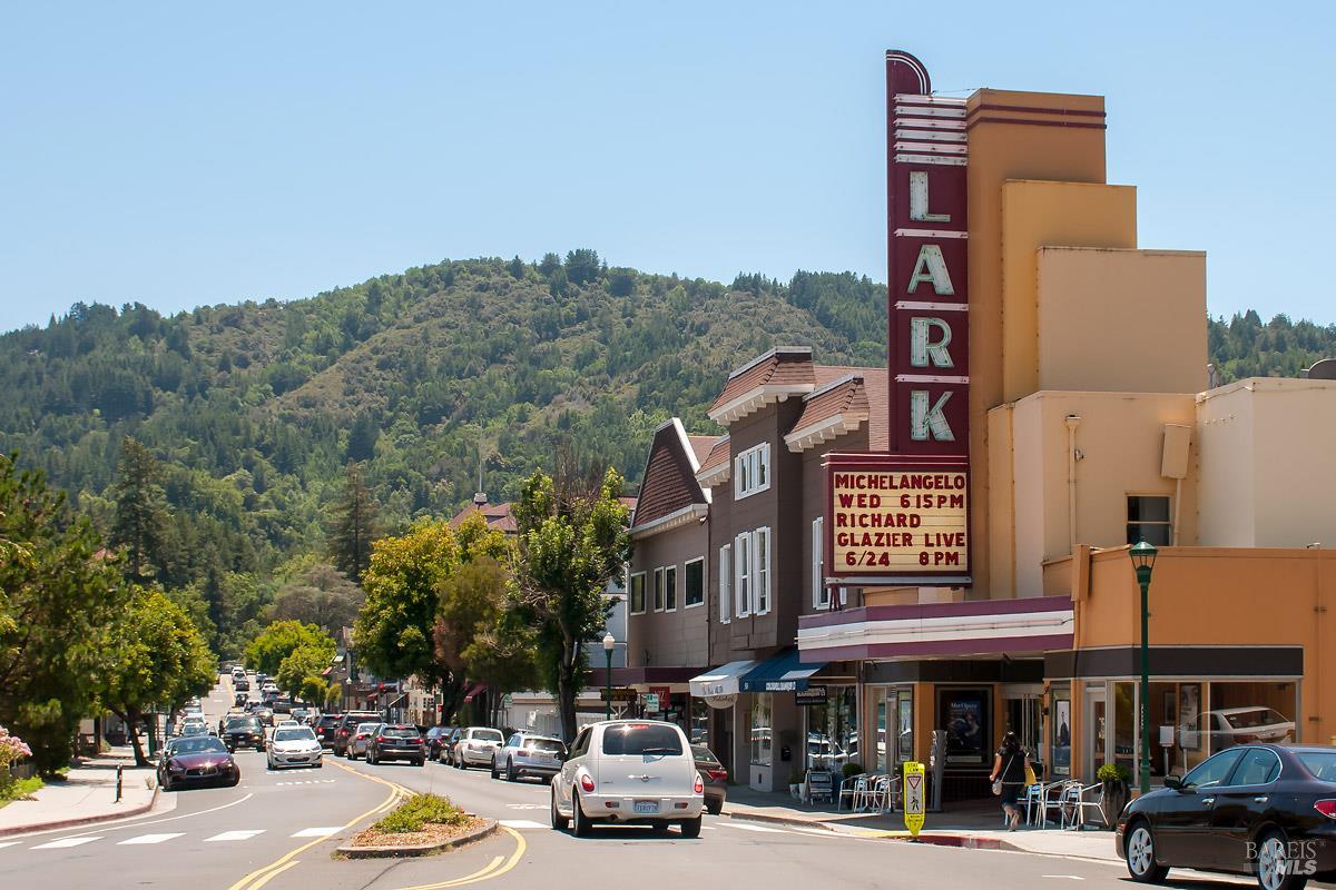 186 Larkspur Plaza Drive