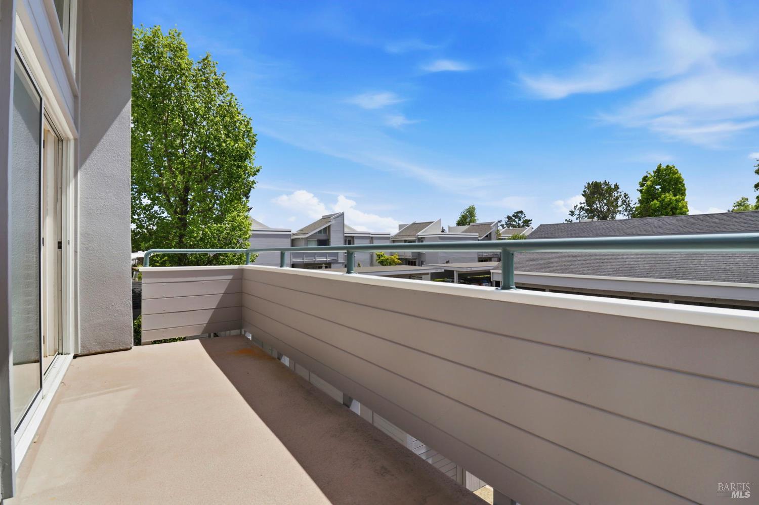 186 Larkspur Plaza Drive