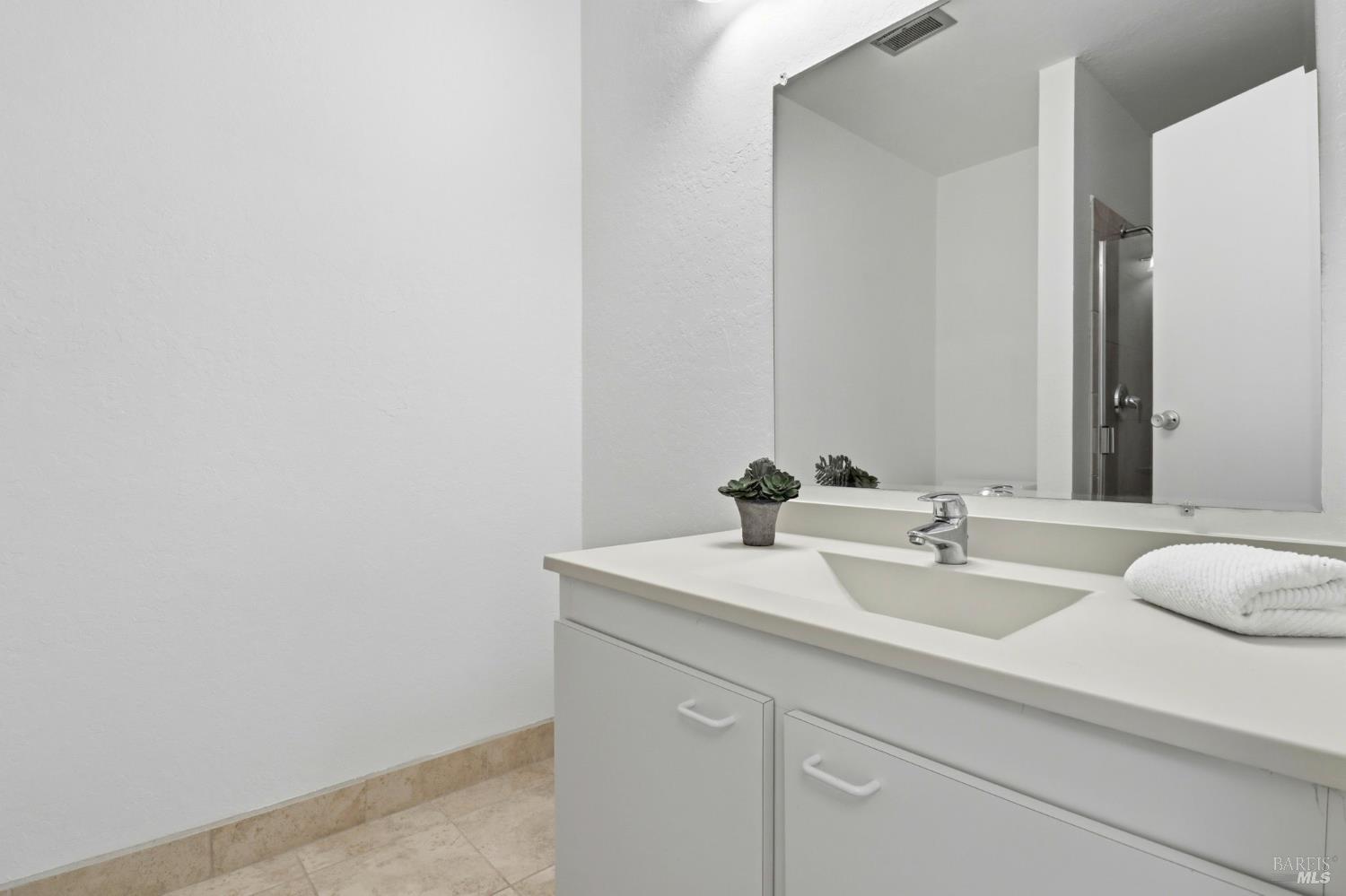 186 Larkspur Plaza Drive