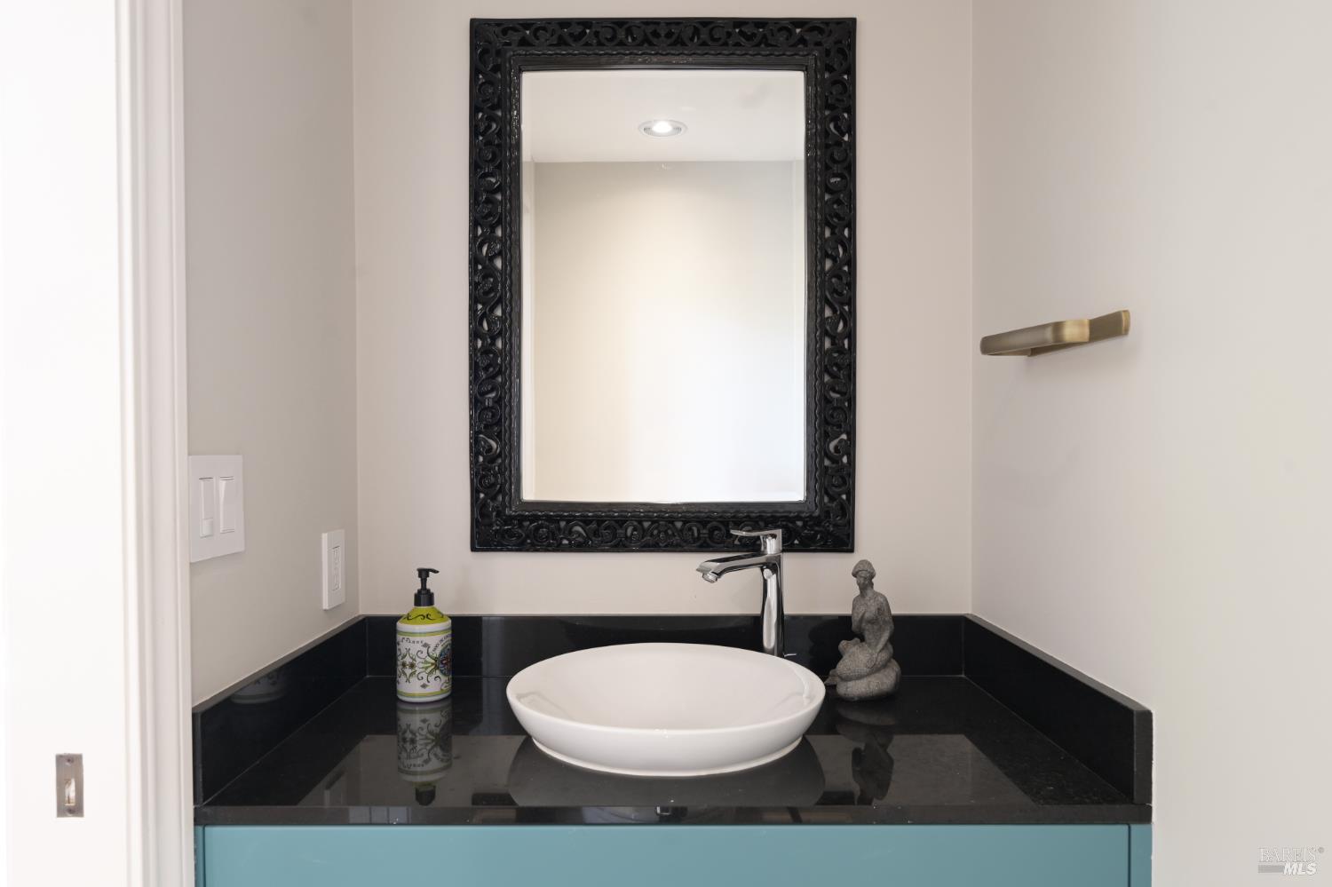 1676 Indian Valley Road