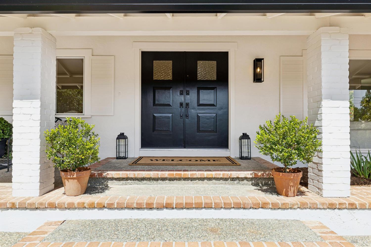 6 Lindenwood Court